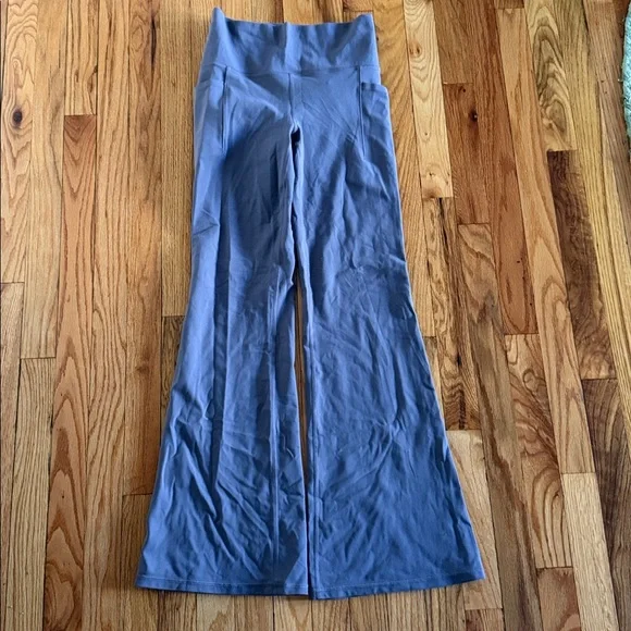 Athleta grey purple yoga pants - Picture 2 of 11